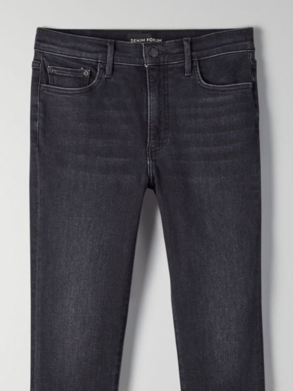 Aritzia Denim Forum Nico Mid Rise Skinny Crop Jeans Size 23